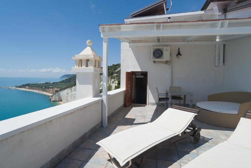 Villa Scapone Mattinata Kültér fotó