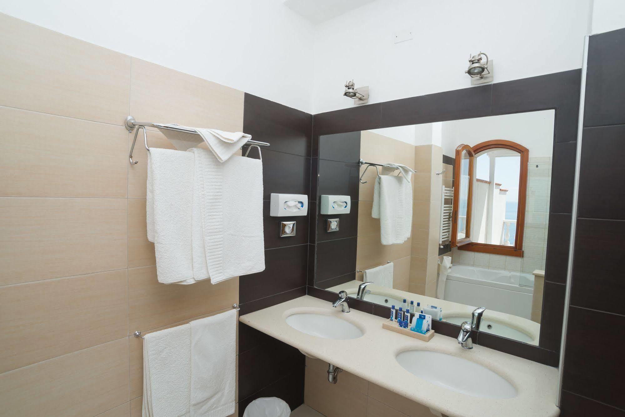Villa Scapone Mattinata Kültér fotó